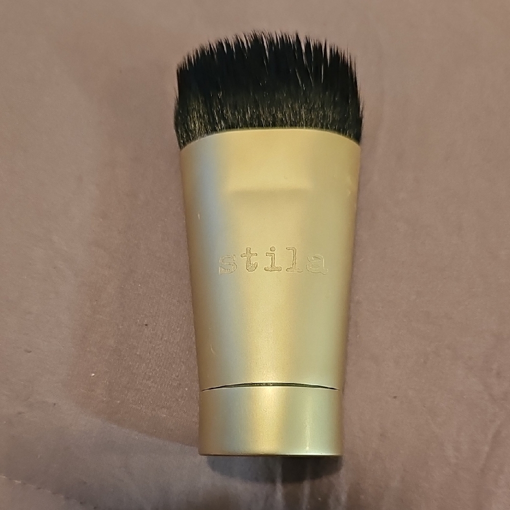 Stila Gold Flat Makeup Brush